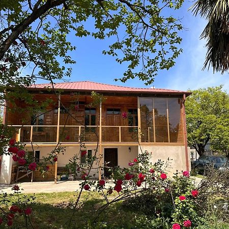 Kutaisi Airport Guesthouse Partskhanaqanevi Esterno foto